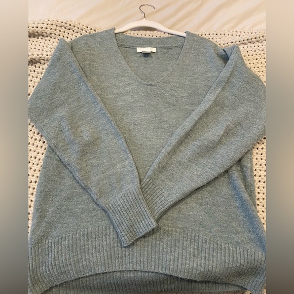 H&M V-Neck Sweater - Picture 2 of 7